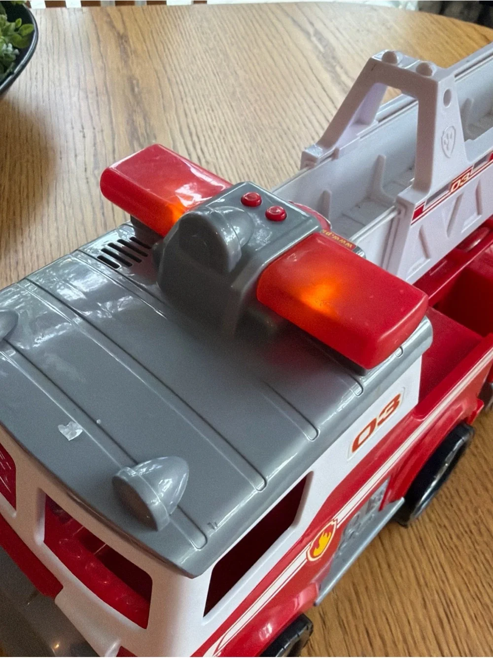Paw Patrol Fire Truck Ultimate Rescue Fire Truck works great